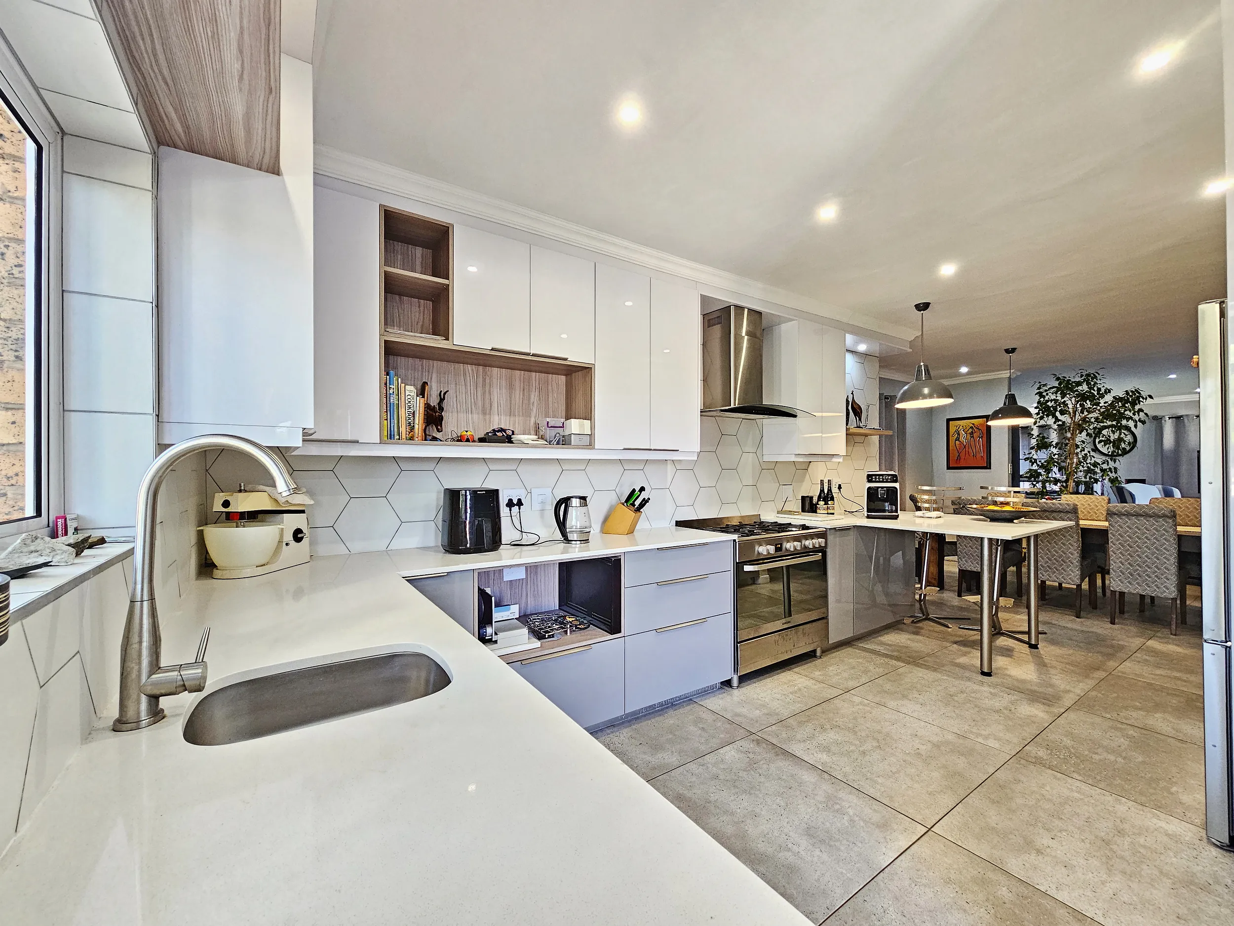 Carousel Indicator - XB7f.webp