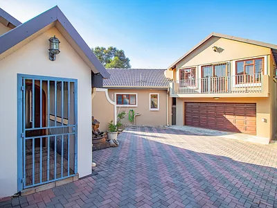 5 Bedroom House For Sale in Pretoria - img