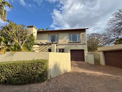 3 Bedroom Apartment For Sale in Pretoria - cVdp.webp