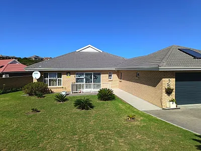 4 Bedroom House For Sale in Groot Brakrivier - ZT2O.webp