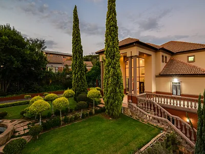 4 Bedroom House For Sale in Centurion - uB59.webp