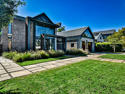 3 Bedroom House For Sale in Centurion - Pv90.webp