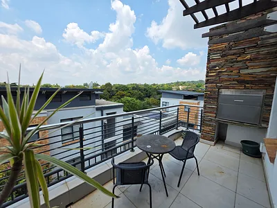 2 Bedroom Apartment For Sale in Pretoria - img