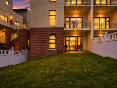 2 Bedroom Apartment For Sale in Sandton - uhP6.webp