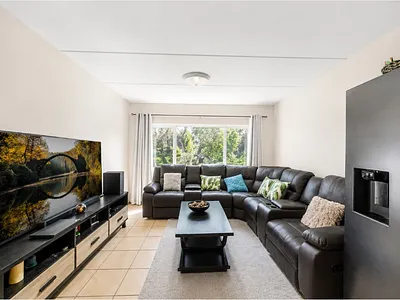 2 Bedroom Apartment For Sale in Midrand - img