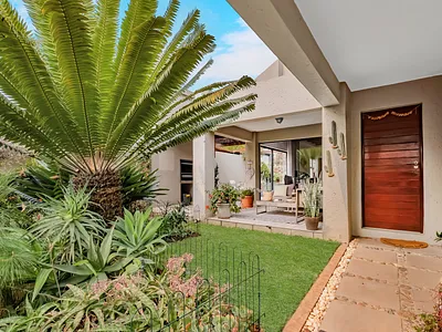 2 Bedroom Townhouse To Rent in Sandton - img