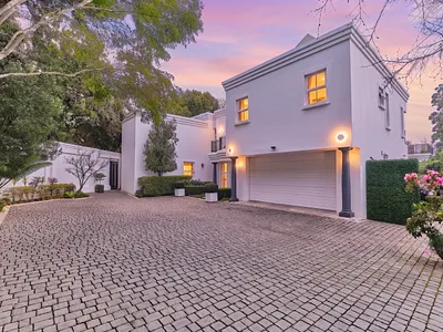 4 Bedroom House For Sale in Sandton - onFO.webp