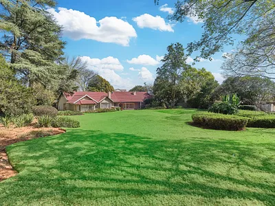 4 Bedroom House For Sale in Sandton - bSZ3.webp