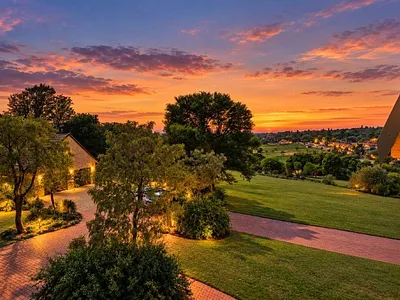 10 Bedroom House For Sale in Sandton - img