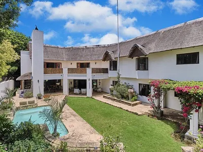 4 Bedroom House For Sale in Sandton - img