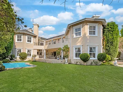 5 Bedroom House For Sale in Sandton - img