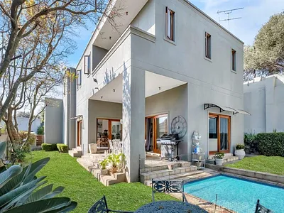 4 Bedroom House For Sale in Sandton - IQnU.webp