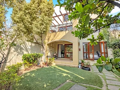 2 Bedroom Apartment For Sale in Sandton - qtTS.webp