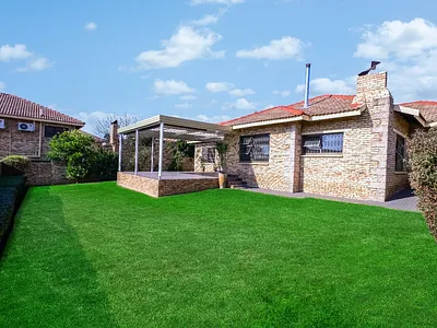3 Bedroom House For Sale in Randburg - MQLA.webp