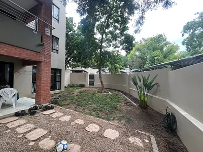 1 Bedroom Apartment To Rent in Sandton - img