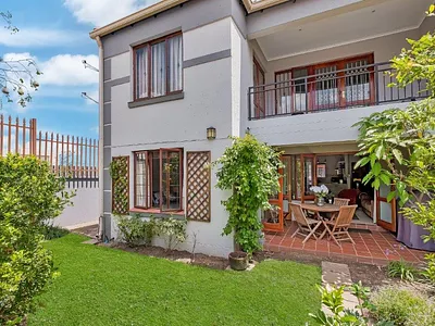 2 Bedroom Apartment For Sale in Sandton - img