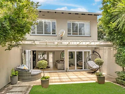 3 Bedroom Townhouse For Sale in Sandton - Q9U8.webp