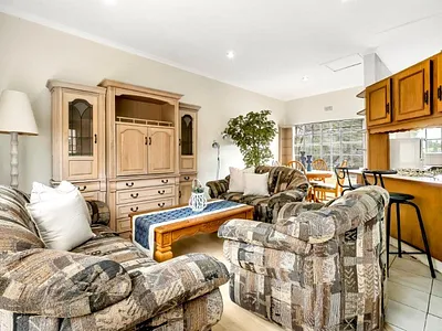 2 Bedroom Apartment For Sale in Sandton - img