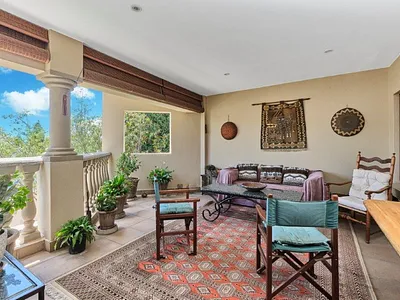 3 Bedroom Apartment For Sale in Sandton - V41q.webp