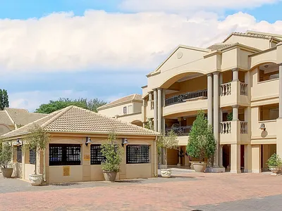 3 Bedroom Apartment For Sale in Sandton - iX5Y.webp
