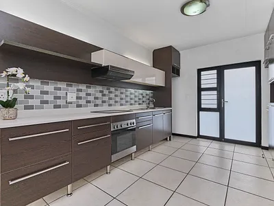 2 Bedroom Apartment For Sale in Sandton - 1ksS.webp