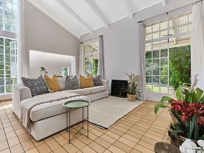 2 Bedroom House For Sale in Randburg - mGvu.webp