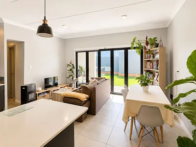 2 Bedroom Apartment To Rent in Randburg - FQIR.webp