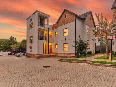 2 Bedroom Apartment For Sale in Randburg - 3e4m.webp