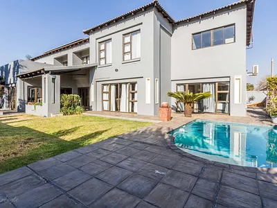 5 Bedroom House For Sale in Pretoria - 7sv5.webp