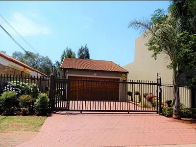 3 Bedroom House For Sale in Centurion - w5qM.webp