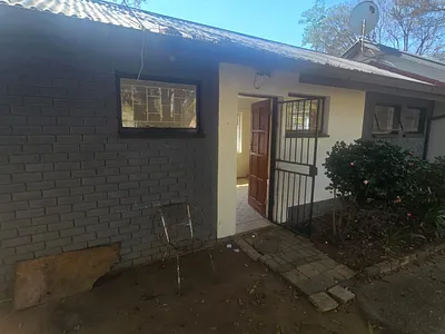 1 Bedroom Apartment To Rent in Pretoria - IAia.webp