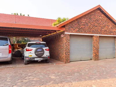 3 Bedroom Townhouse For Sale in Pretoria - img