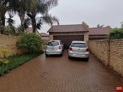 4 Bedroom House To Rent in Thatchfield Estate, Centurion - jFTL.webp