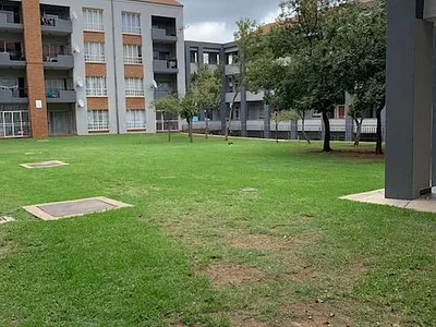 2 Bedroom Apartment For Sale in Pretoria - 0Qfj.webp