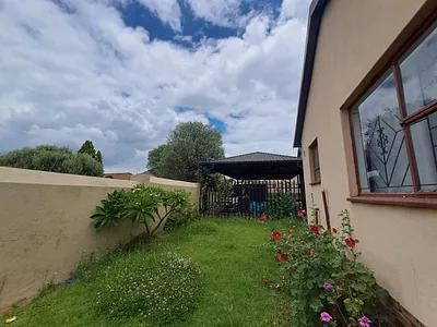 3 Bedroom House For Sale in Olievenhoutbosch, Centurion - img