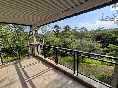 3 Bedroom Apartment For Sale in Ballito - dzlL.webp