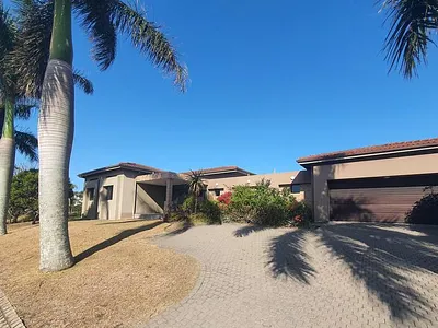 4 Bedroom House For Sale in Ballito - U3zh.webp
