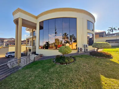6 Bedroom House For Sale in Stanger - kFCI.webp