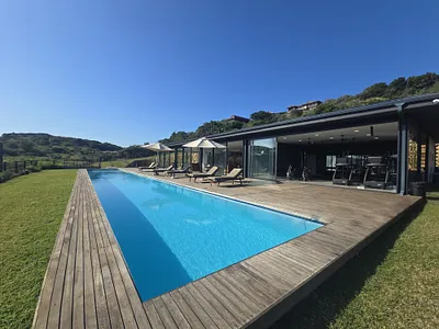 2 Bedroom Apartment For Sale in Ballito - tUPe.webp