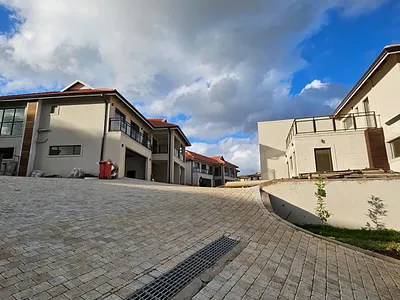 3 Bedroom Townhouse To Rent in Ballito - u26d.webp