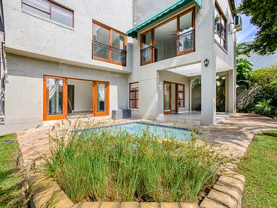 4 Bedroom Townhouse For Sale in Sandton - img