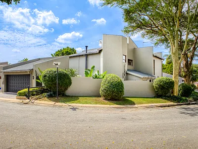 4 Bedroom Townhouse For Sale in Sandton - img