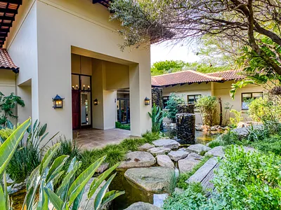4 Bedroom House For Sale in Randburg - 5eDy.webp