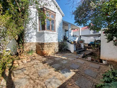 2 Bedroom House For Sale in Johannesburg - kkKn.webp