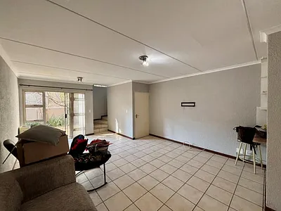 2 Bedroom Townhouse To Rent in Sandton - OycE.webp