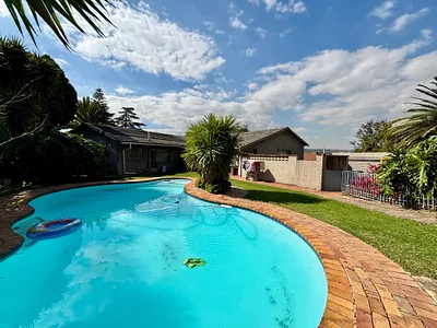 5 Bedroom House For Sale in Randburg - pHUC.webp