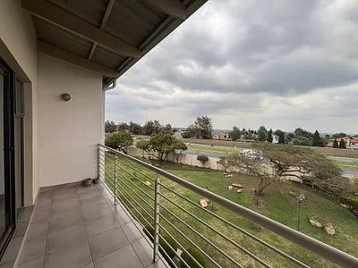 2 Bedroom Apartment To Rent in Sandton - img