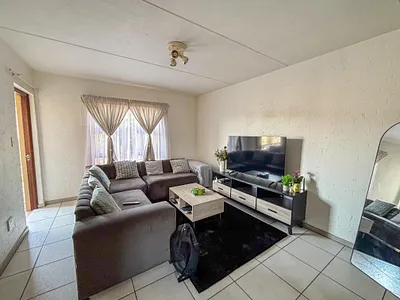 1 Bedroom Apartment To Rent in Randburg - W4Ny.webp