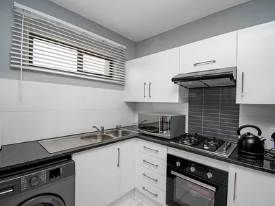 2 Bedroom Apartment For Sale in Randburg - UWPw.webp