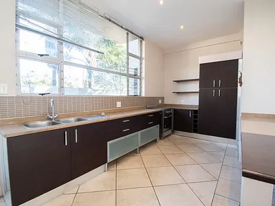 2 Bedroom Townhouse To Rent in Johannesburg - img